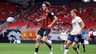 2025年08月04日 英超夏季赛-菲尔克鲁格破门鲍文建功 西汉姆联2-0伯恩茅斯